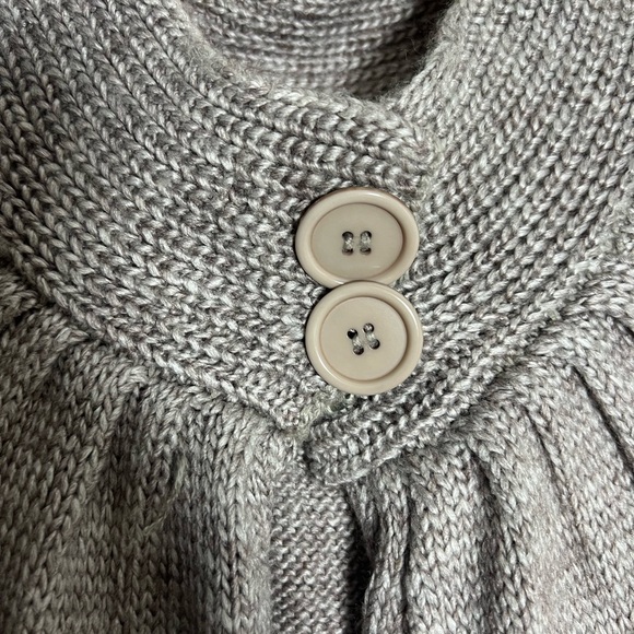 MaxMara Gray Knit Cape - Picture 4 of 5